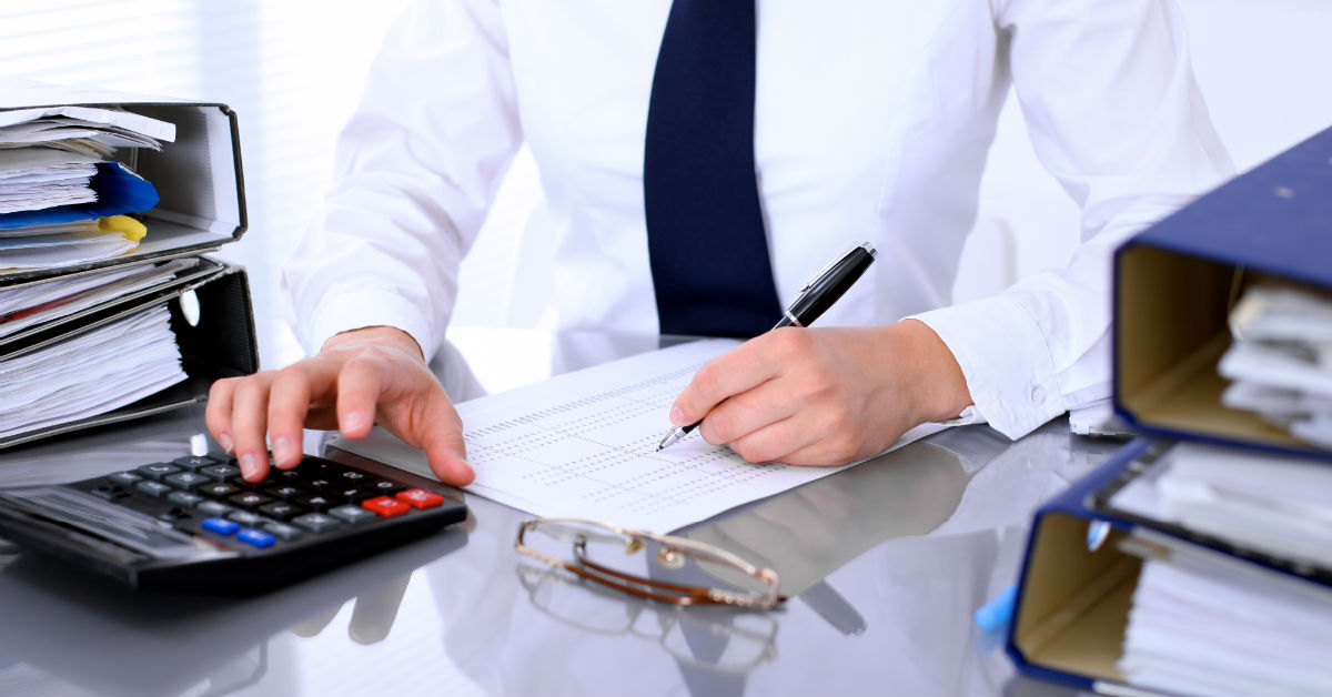 ​Pros And Cons Of Hiring Third-Party Bookkeepers